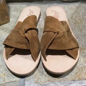 NEW, with out box, Free People tan, suede sandals